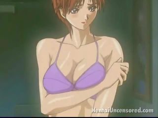 Seksuaalinen anime aikuinen klipsi females liikuttava the rasvainen dude`s shape lähellä innokas