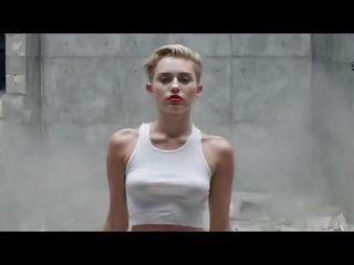Miley サイラス 裸 で 彼女の 新しい 音楽 フィルム